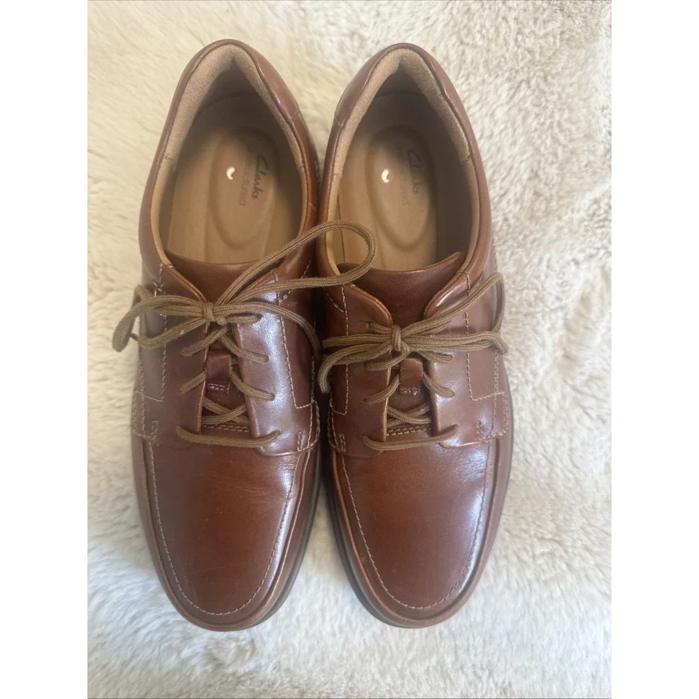 Clarks Mens Un‎ Abode Ease Oxfords Shoes Solid Brown Leather Lace Up 10